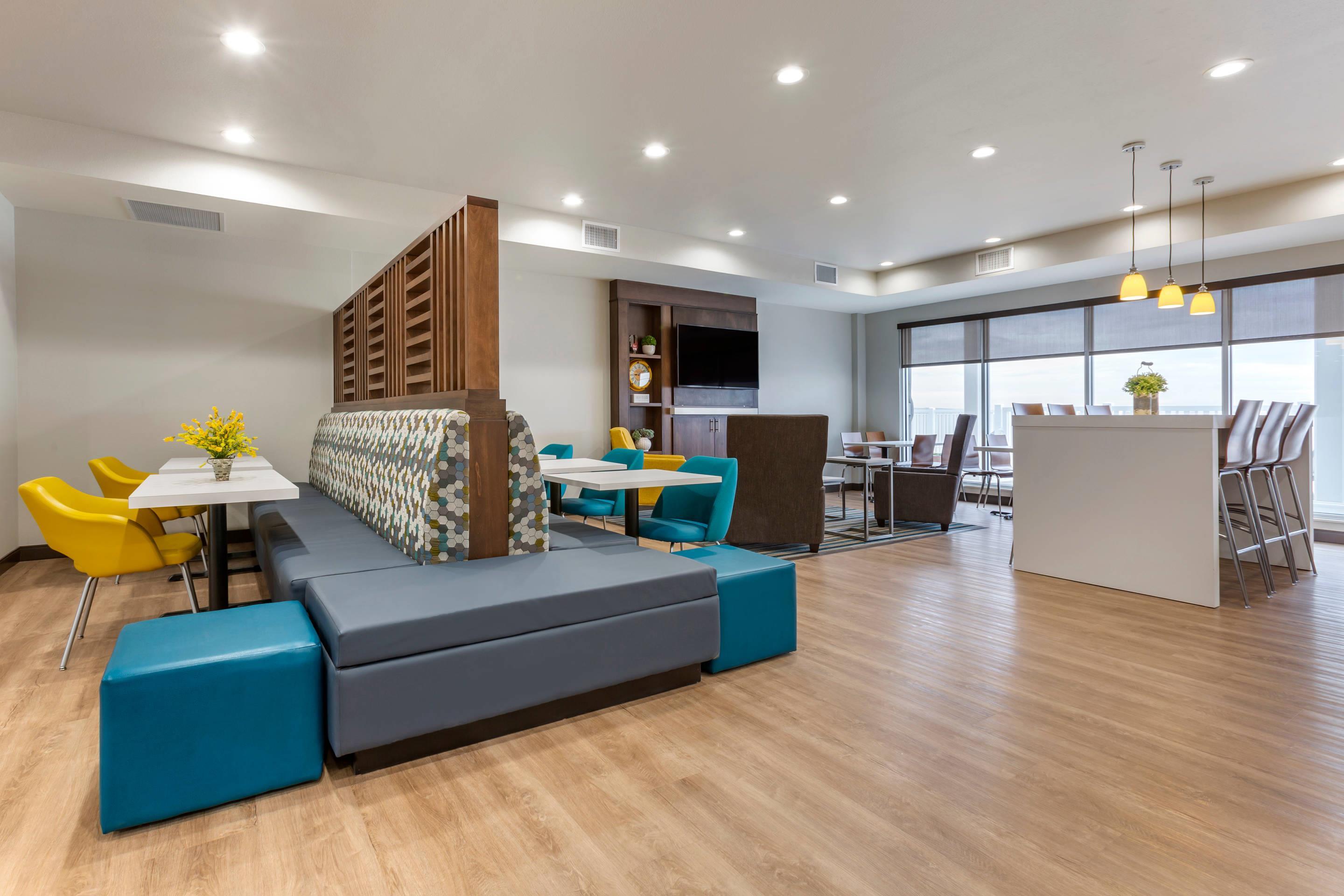Breakfast area | MainStay Suites