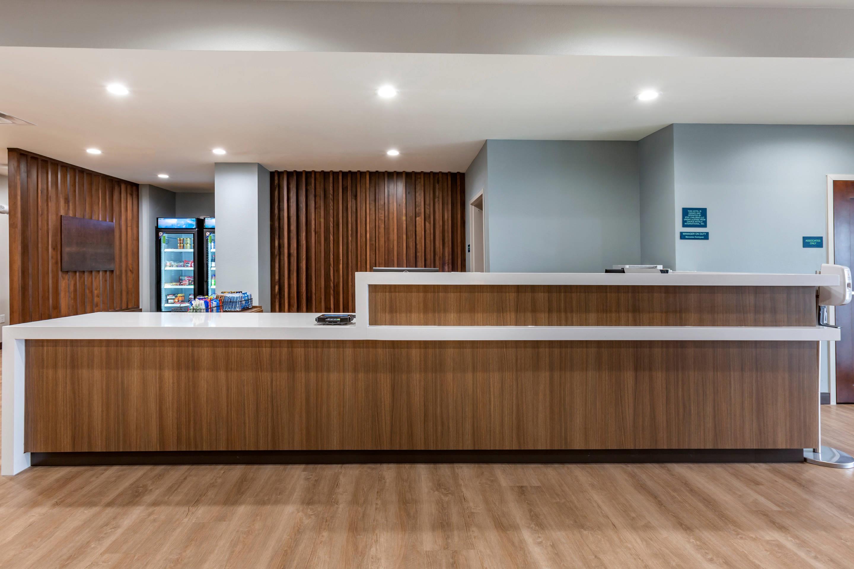 Hotel lobby | MainStay Suites