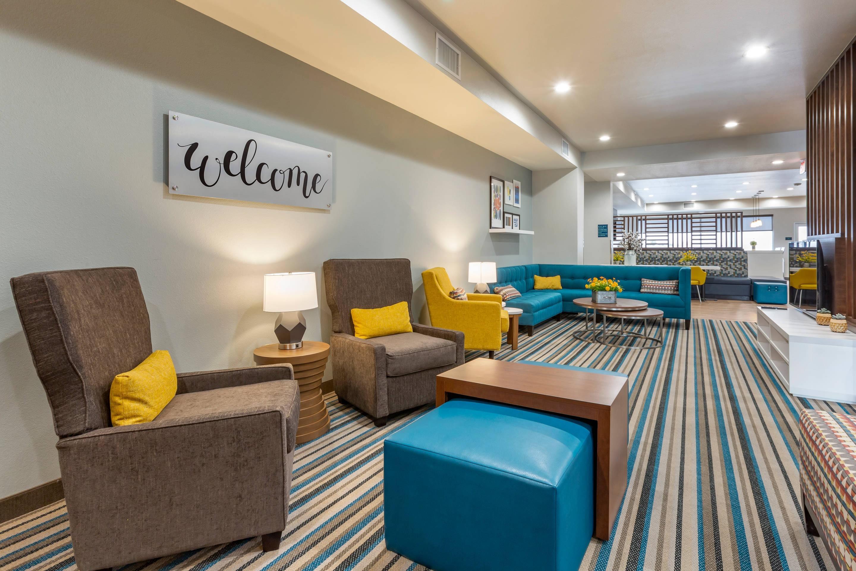Hotel lobby | MainStay Suites