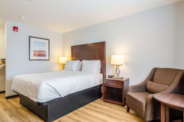  - Red Lion Inn & Suites Des Moines