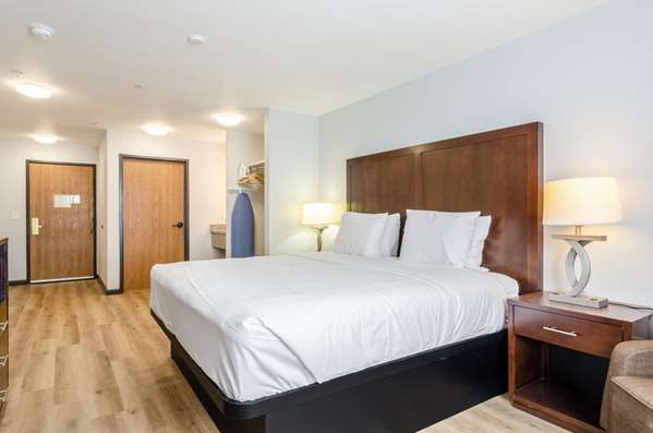  - Red Lion Inn & Suites Des Moines