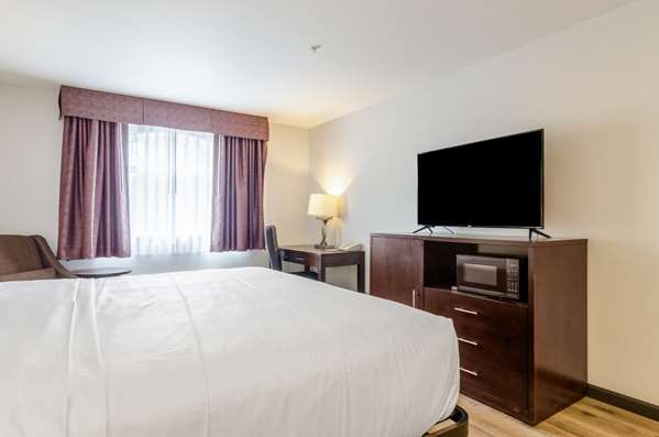  - Red Lion Inn & Suites Des Moines