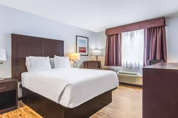  - Red Lion Inn & Suites Des Moines