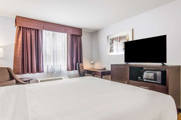  - Red Lion Inn & Suites Des Moines