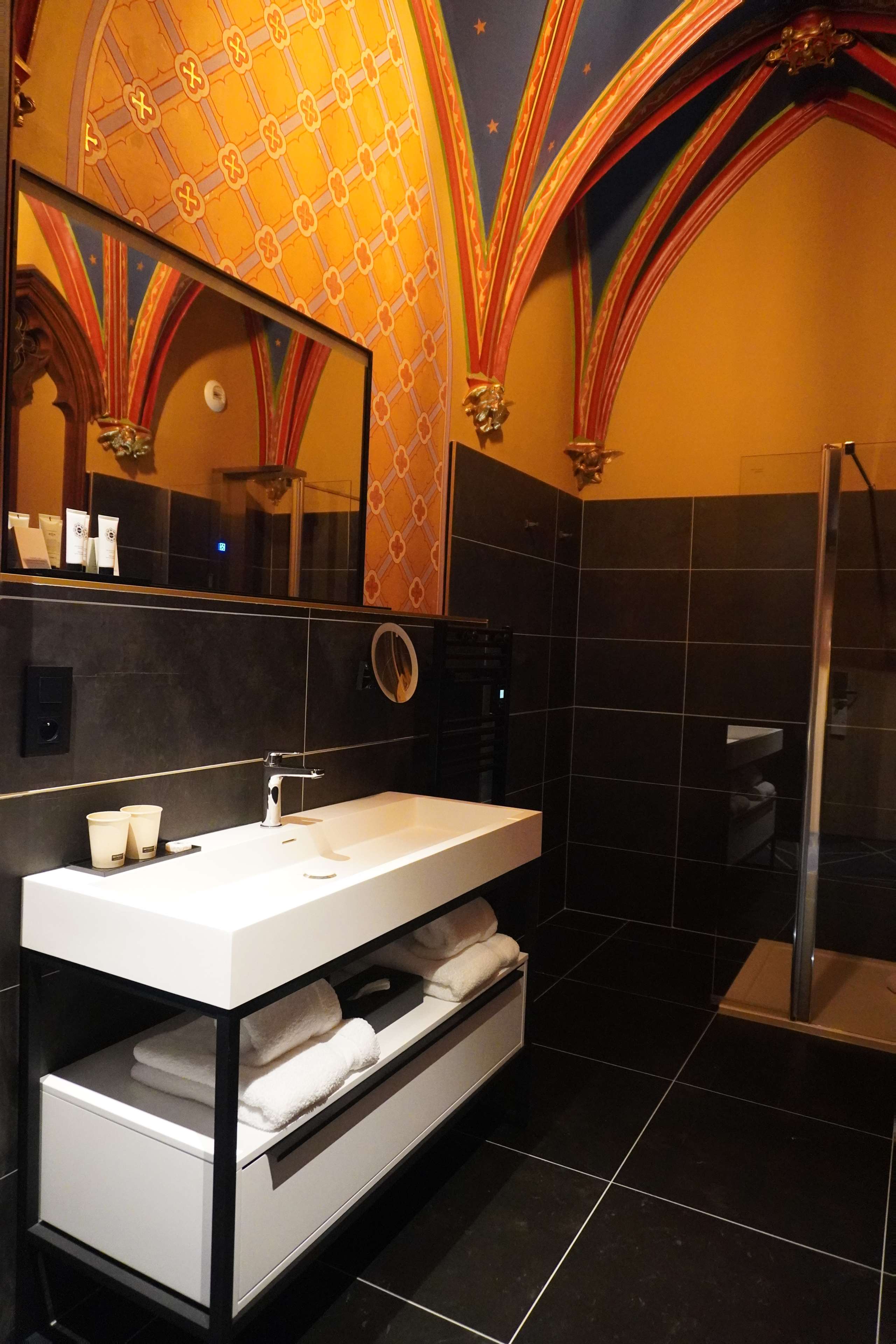 Leprince Hotel Spa, BW Premier Collection Room Type - 1 QUEEN BED,NSMK,CLASS,SMALRM,SHOWER