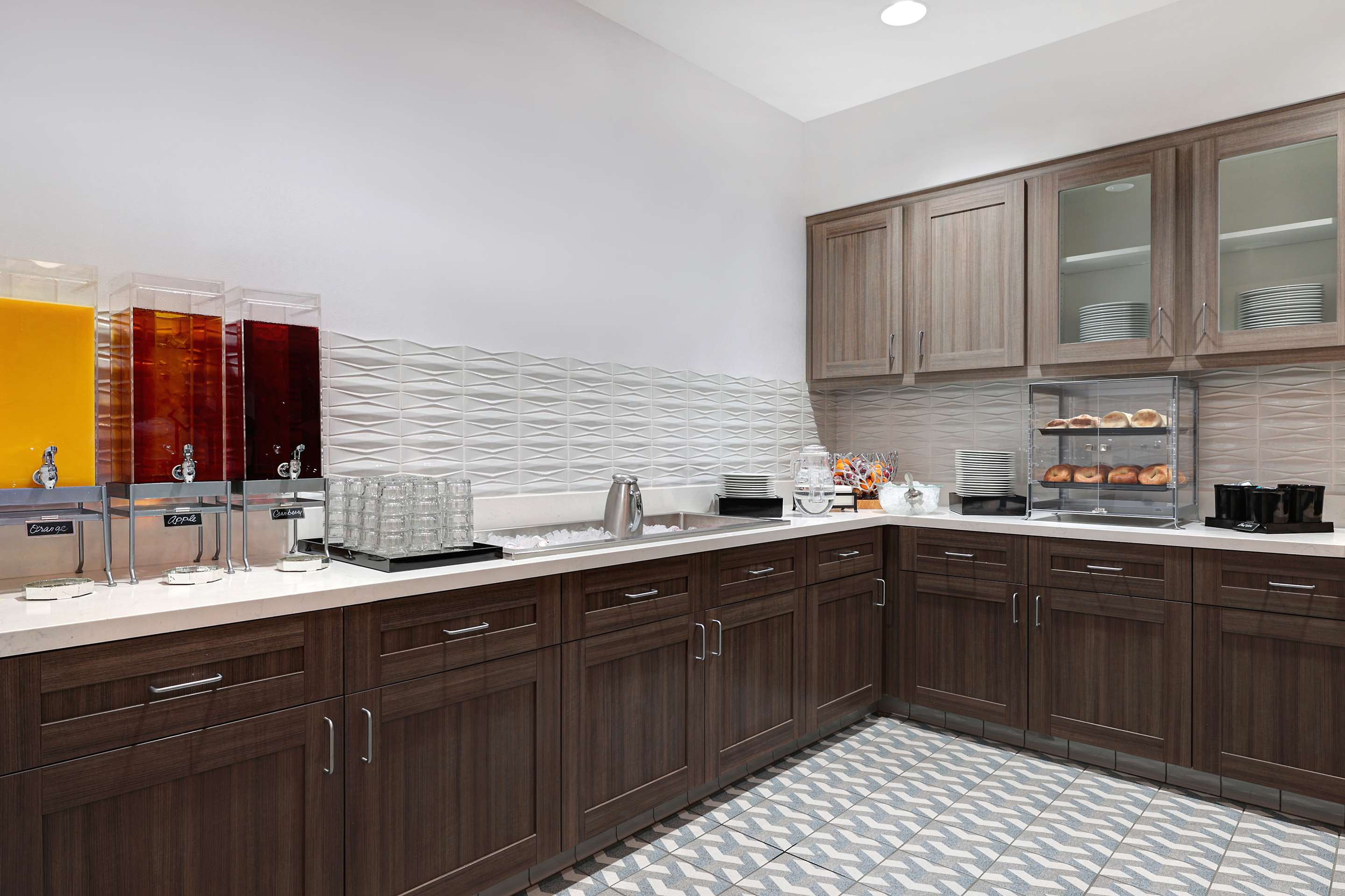 Breakfast Area | Homewood Suites by Hilton Santa Clarita