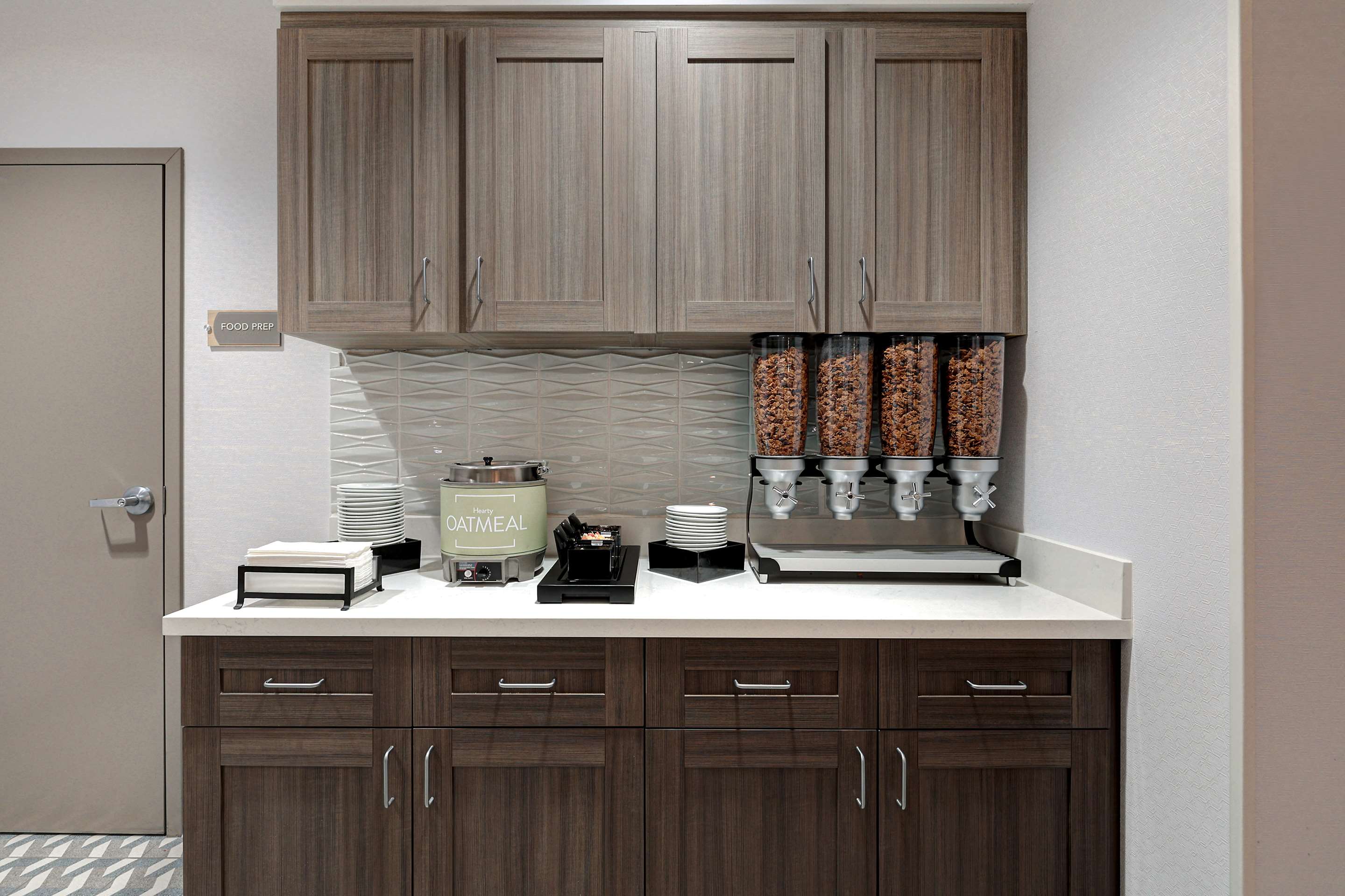 Breakfast Area | Homewood Suites by Hilton Santa Clarita