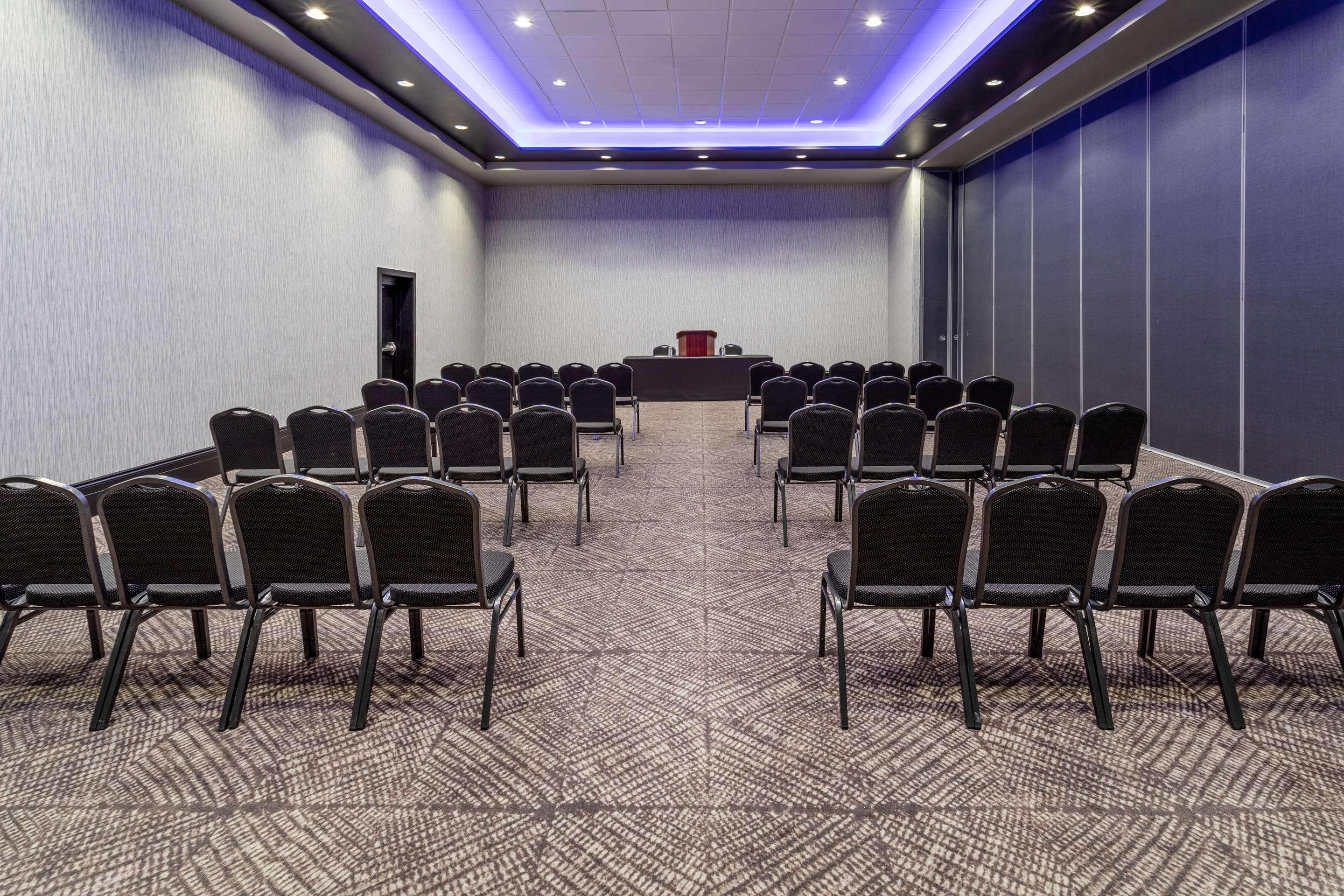 Meeting Room | Hilton Garden Inn Hays