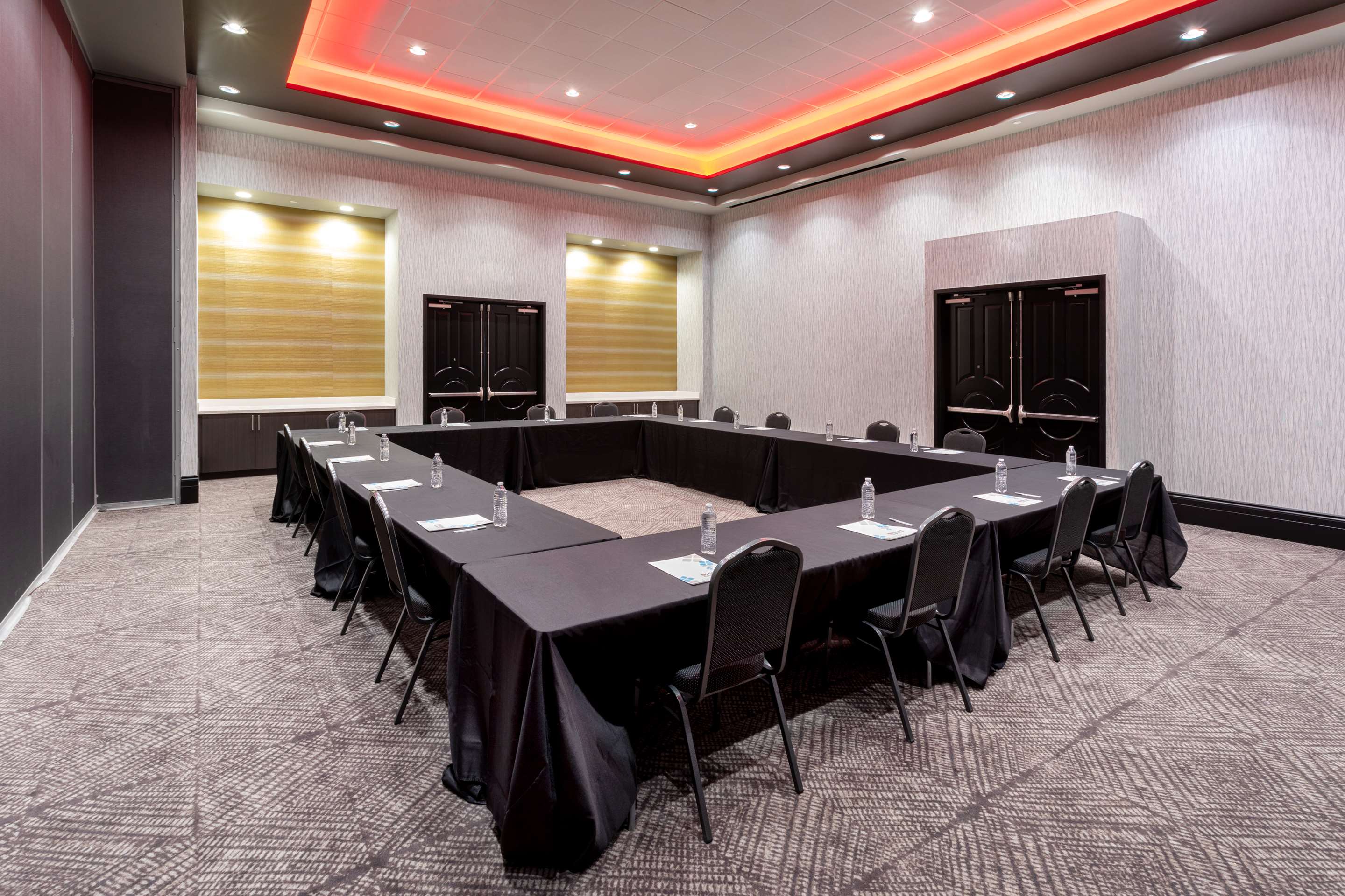 Meeting Room | Hilton Garden Inn Hays