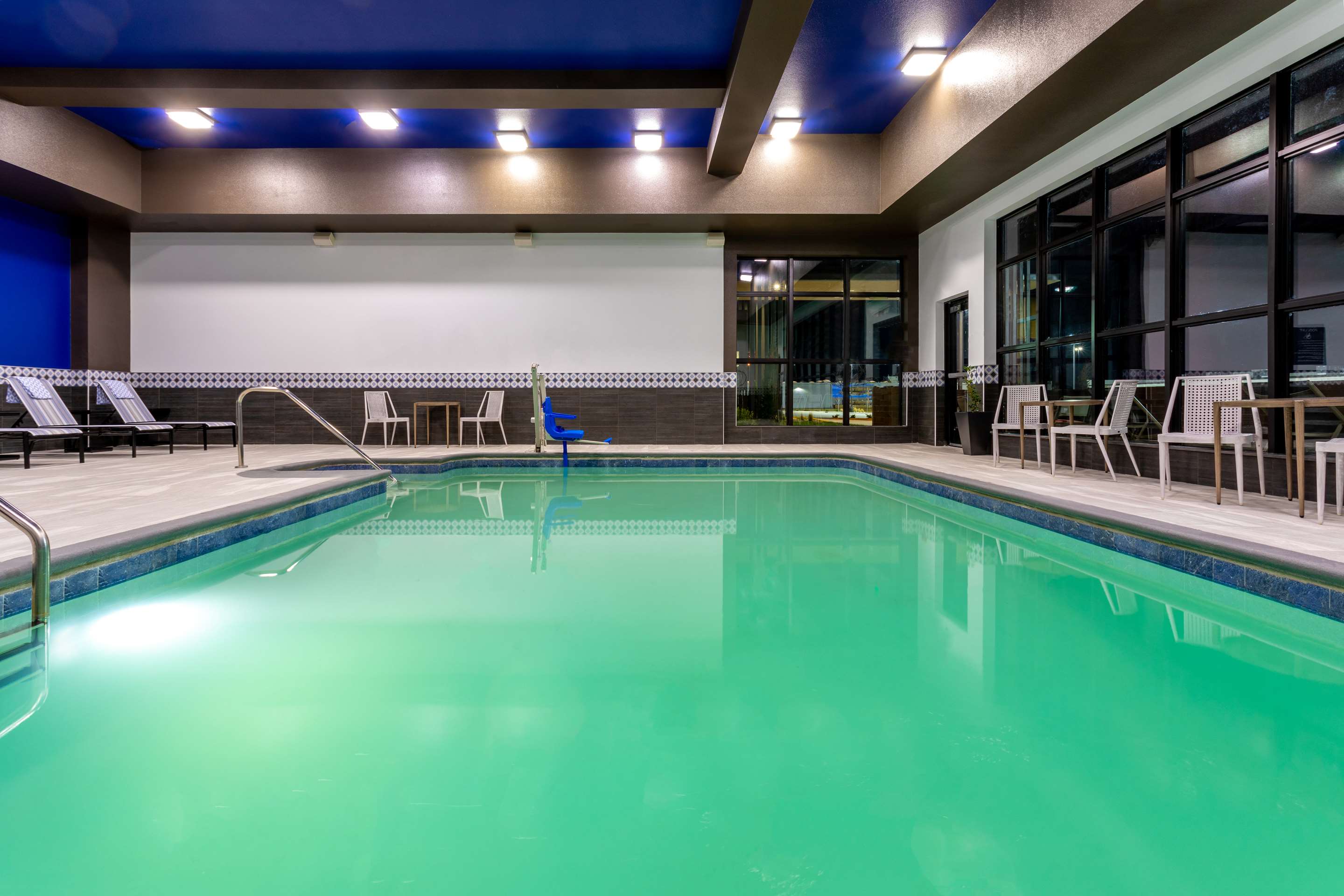 Pool | Hilton Garden Inn Hays