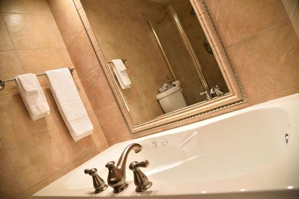  - Hotel L'Empress Rimouski