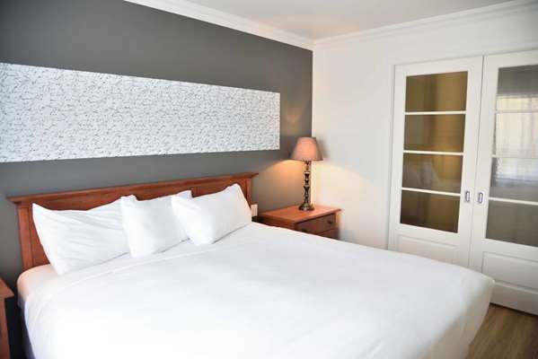  - Hotel L'Empress Rimouski