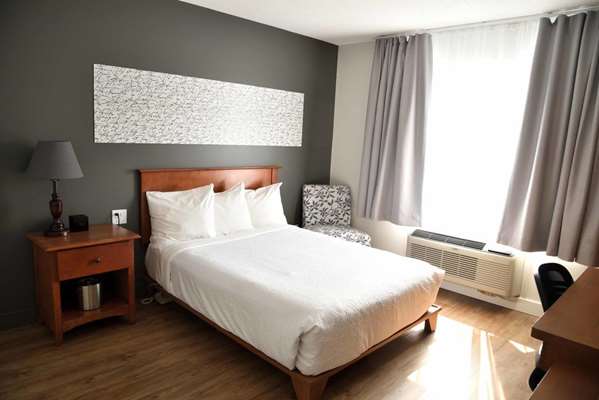  - Hotel L'Empress Rimouski