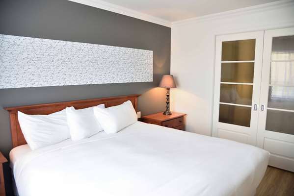  - Hotel L'Empress Rimouski