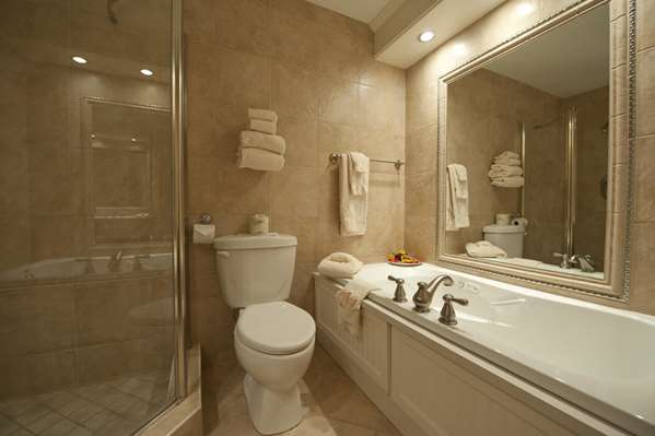  - Hotel L'Empress Rimouski