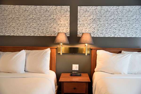  - Hotel L'Empress Rimouski