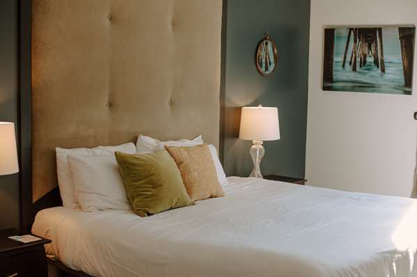  - Mercer Hotel Stratford