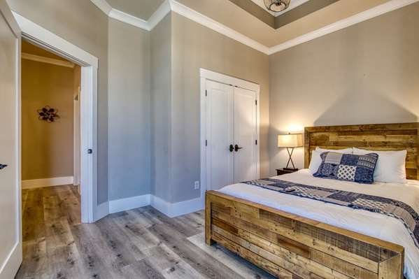 Suite - Central Hotel Downtown Sevierville