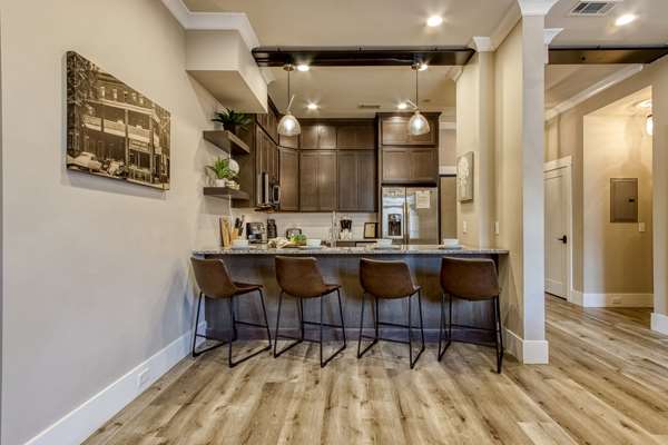 Suite - Central Hotel Downtown Sevierville