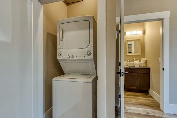 Suite - Central Hotel Downtown Sevierville