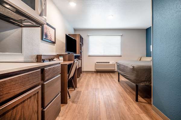  - WoodSpring Suites West Naples