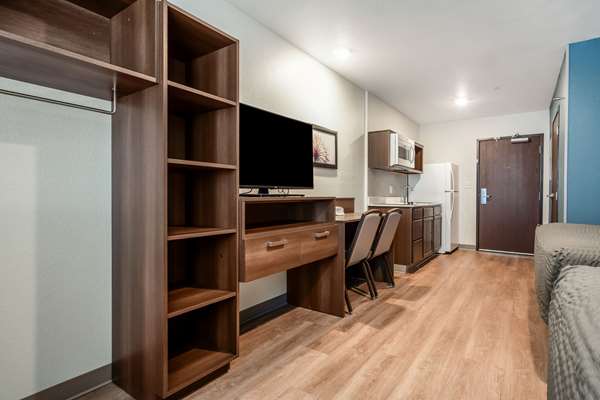  - WoodSpring Suites West Naples