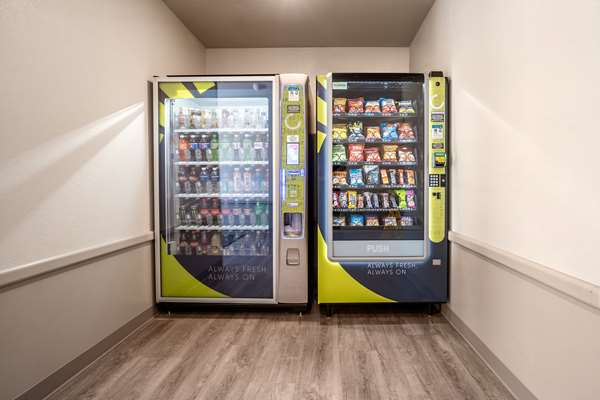  - WoodSpring Suites West Naples