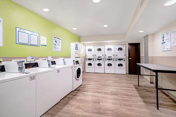 Amenities - Woodspring Suites Golden Gate Naples - I-75, Exit 101