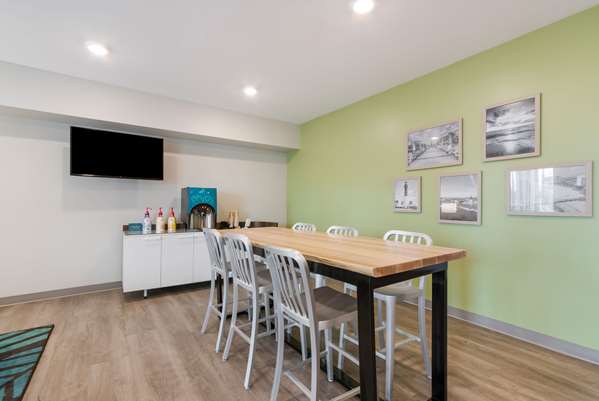  - WoodSpring Suites Tamarac