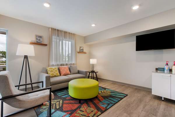  - WoodSpring Suites Tamarac