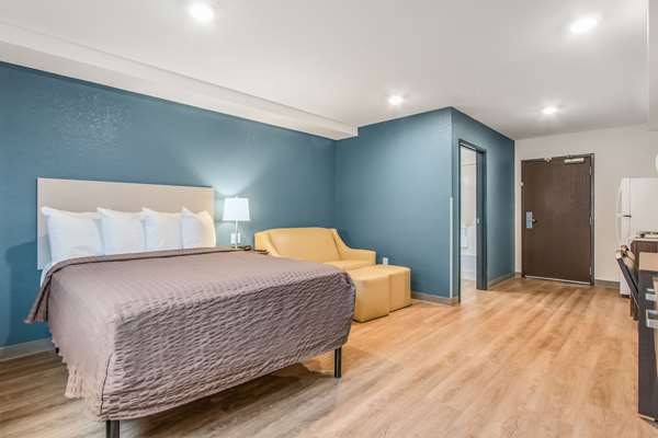  - WoodSpring Suites Airport Miami