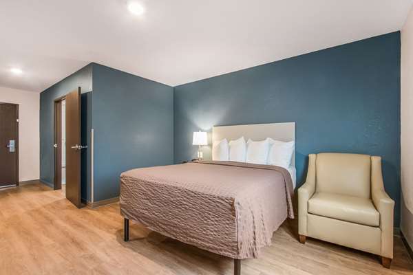  - WoodSpring Suites Airport Miami