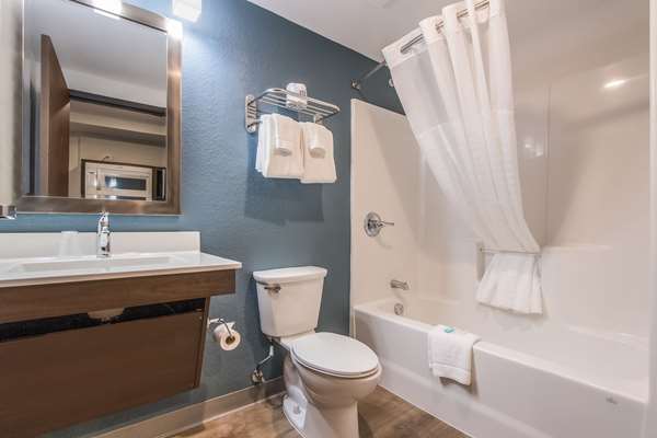  - WoodSpring Suites Airport Miami