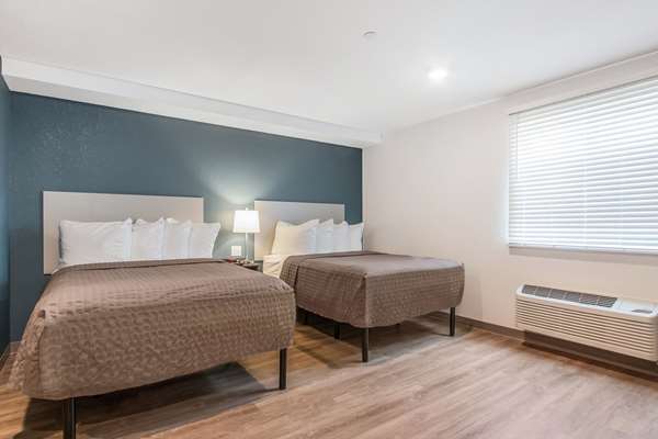  - WoodSpring Suites Airport Miami
