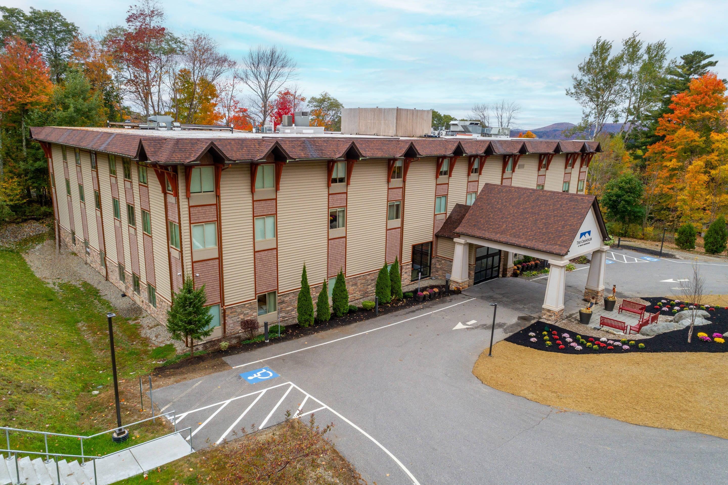 Hotel exterior | The Chandler at White Mountains, Ascend Hotel Collection