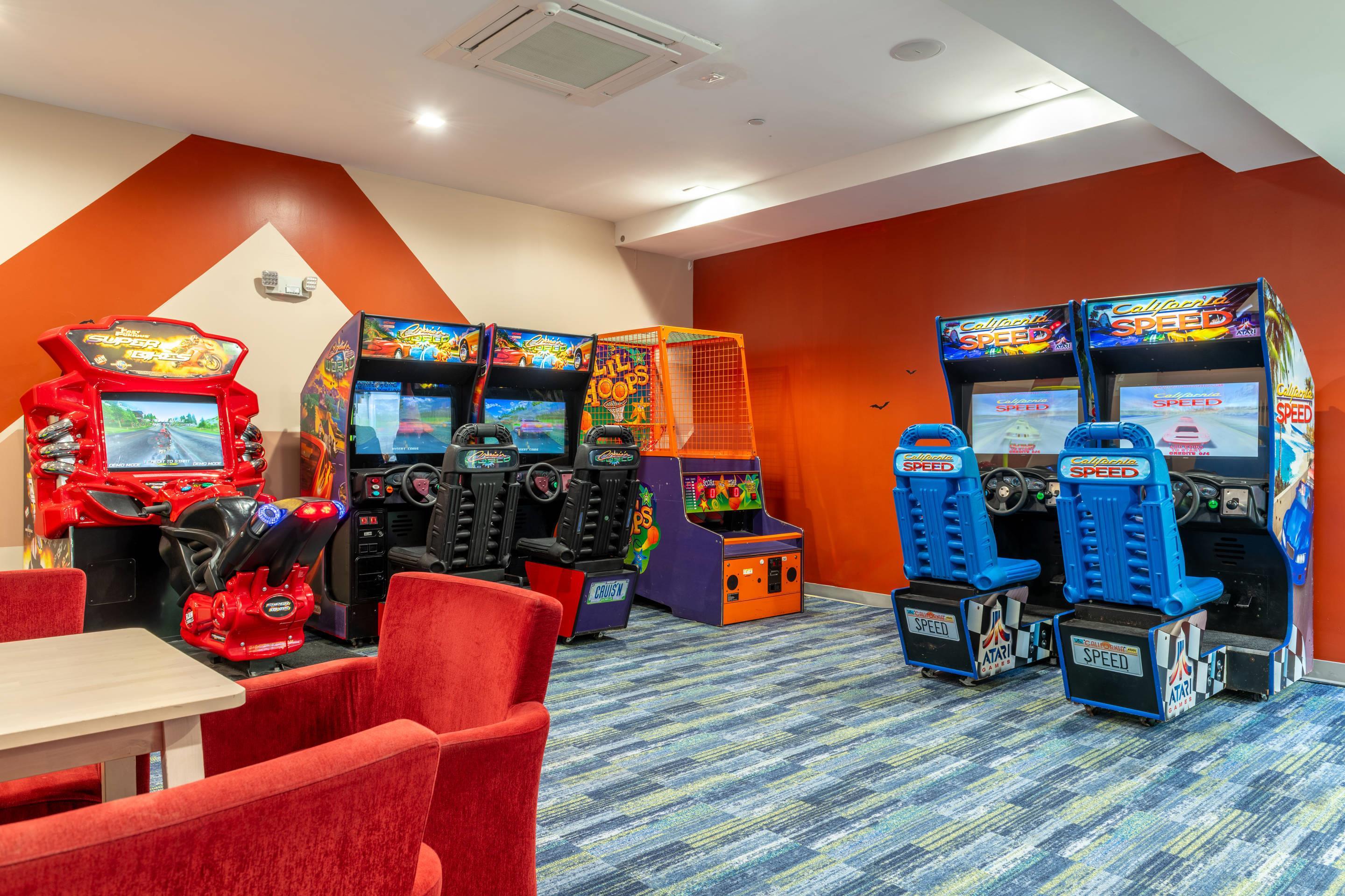 Game room | The Chandler at White Mountains, Ascend Hotel Collection