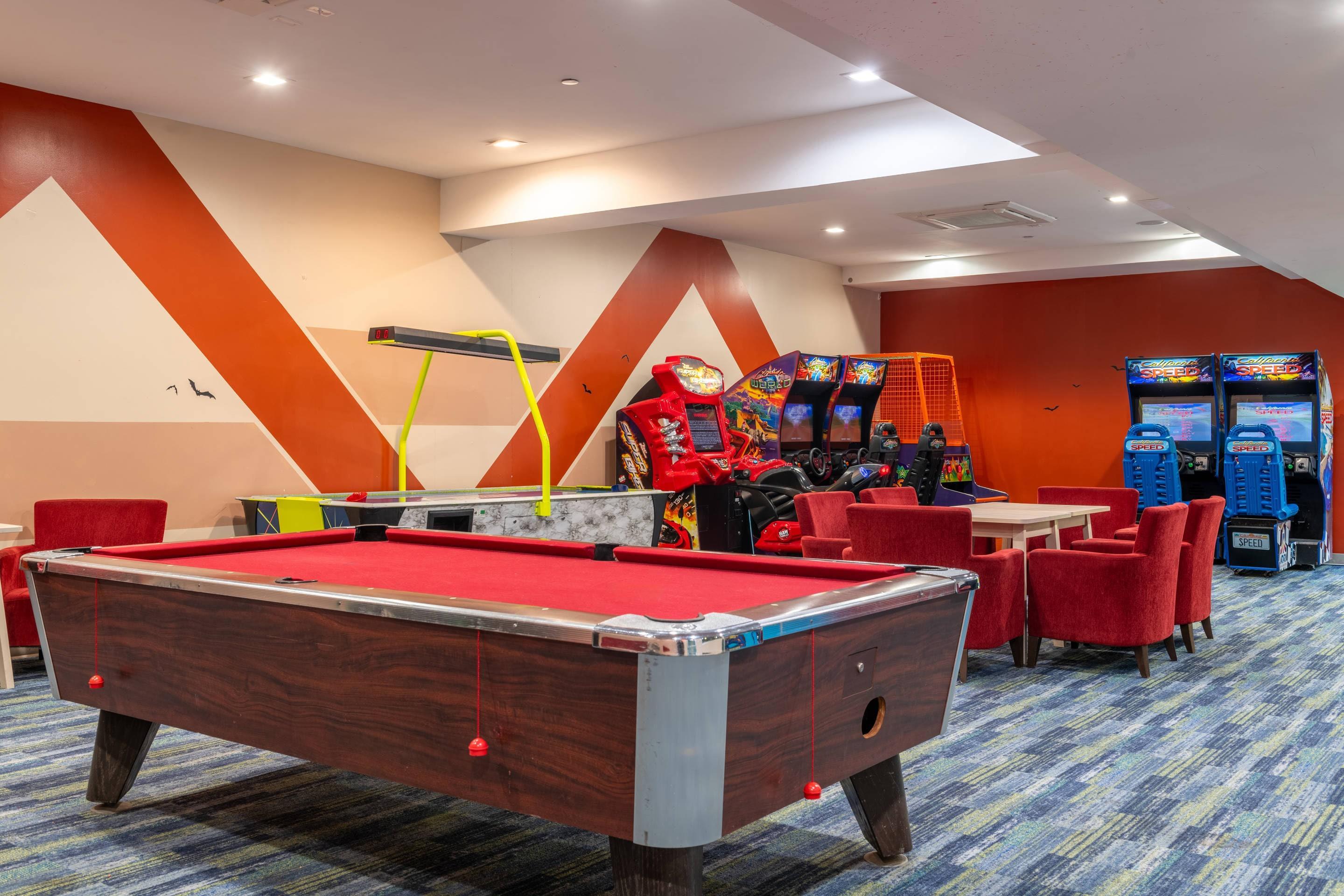 Game room | The Chandler at White Mountains, Ascend Hotel Collection