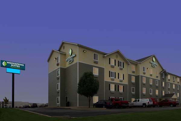 Exterior view - WoodSpring Suites Central Tulsa - I-44, Exit 231