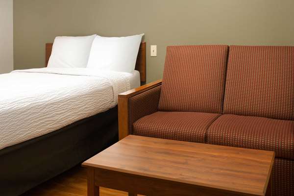  - WoodSpring Suites Central Tulsa - I-44, Exit 231