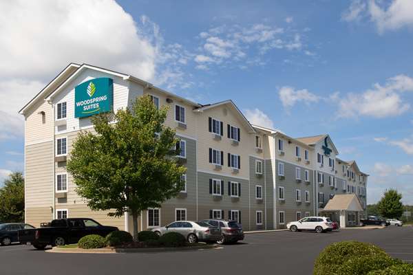 Exterior view - WoodSpring Suites Simpsonville - I-385, Exit 29