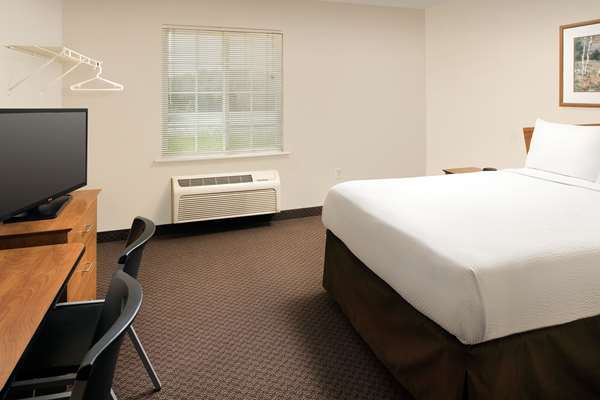  - WoodSpring Suites Lebanon - I-40, Exit 232