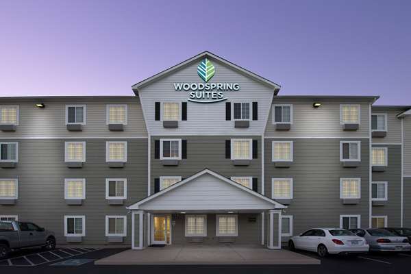 Exterior view - WoodSpring Suites Lebanon - I-40, Exit 232