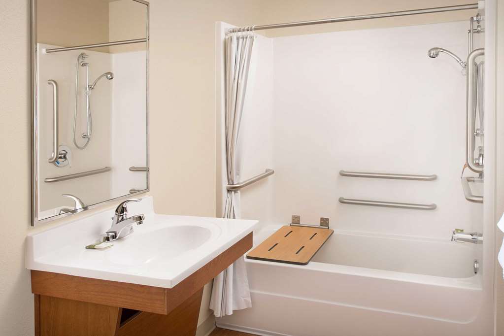 WOODSPRING SUITES CHATTANOOGA-guestroom-Guest Room,Bathroom,On-Site.jpg