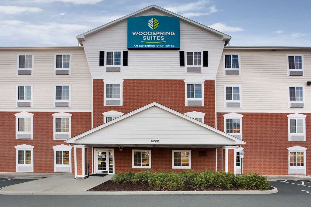 WoodSpring Suites Richmond West