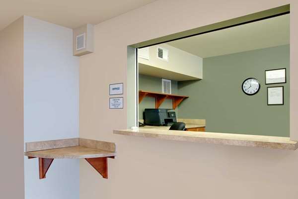  - WoodSpring Suites Manassas - I-66, Exit 47