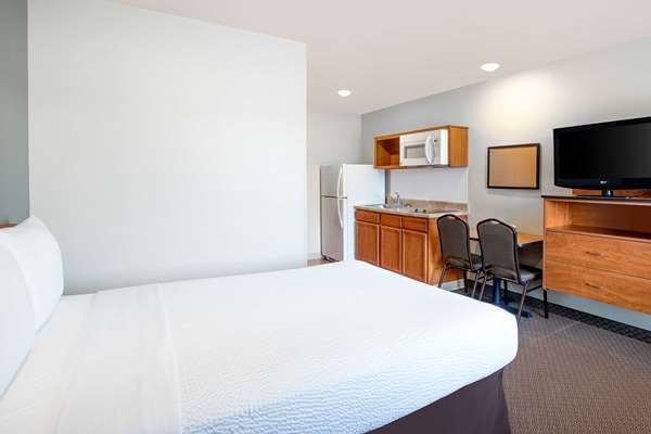  - WoodSpring Suites Manassas - I-66, Exit 47