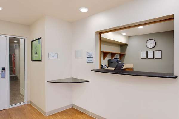  - WoodSpring Suites Virginia Beach - I-264, Exit 17