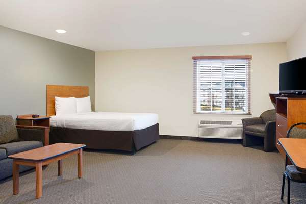  - WoodSpring Suites Virginia Beach - I-264, Exit 17