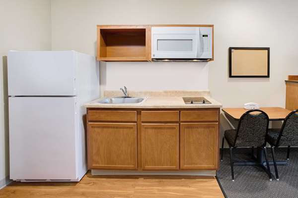  - WoodSpring Suites Virginia Beach - I-264, Exit 17