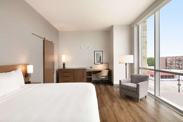 Suite - Hyatt Place Hotel TCU Fort Worth